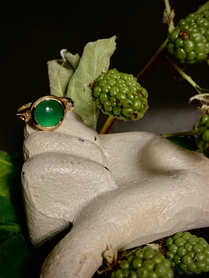 Hidden Star Ring in Green Onyx + Moonstone/Gold