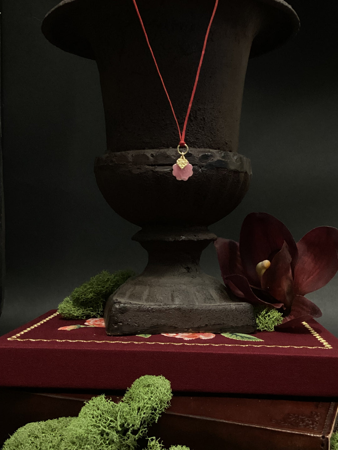 Italian Red Thread Necklace - Pink