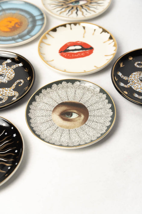 Secret Lover Male Round Ceramic Dish