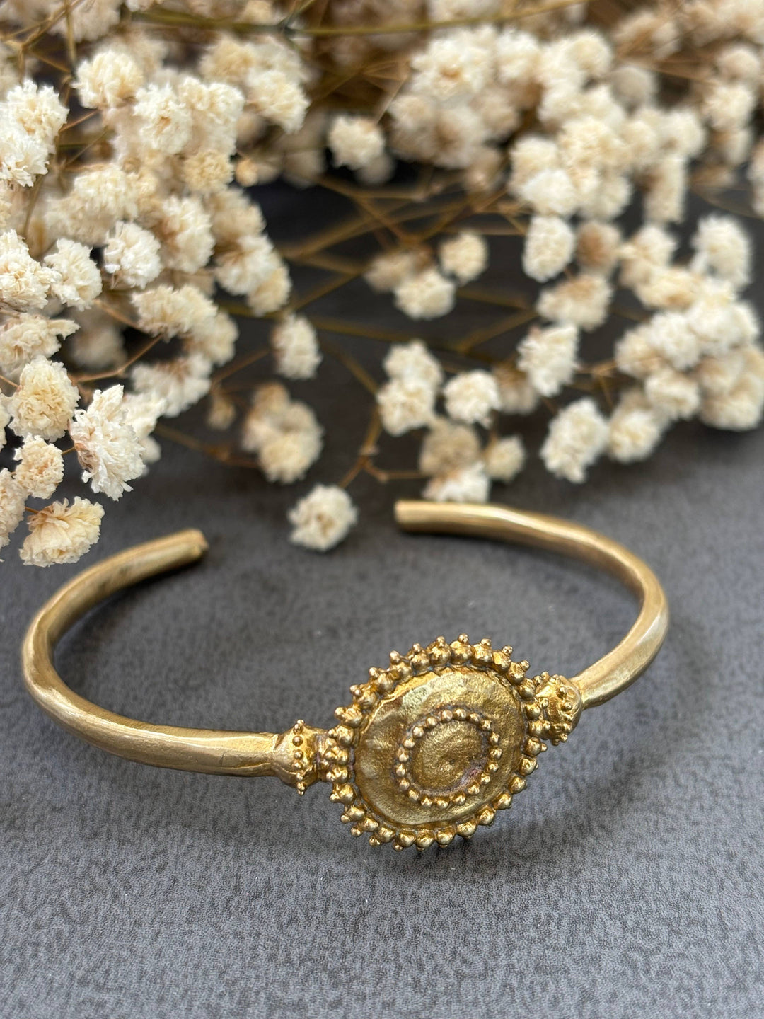 Kaavya Cuff - Brass