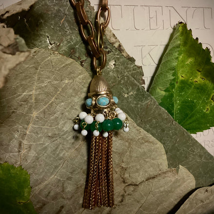 LORE PENDANT