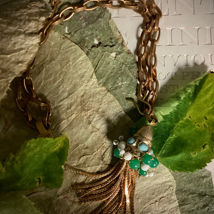 LORE PENDANT