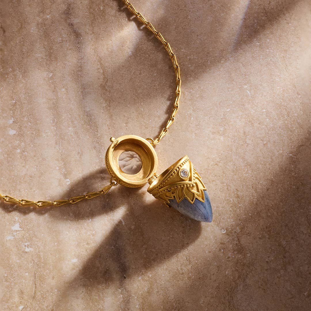 Guiding Spirit Labradorite Lotus Locket Necklace - 18"