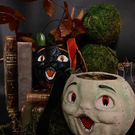 5" JACK O LANTERN CHOIR BOY