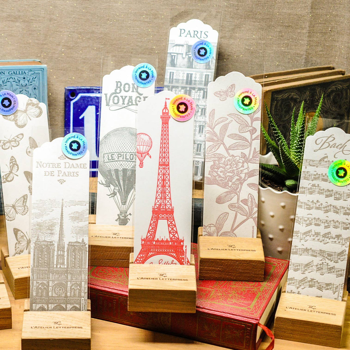 Letterpress Bookmark Eiffel Tower (Paris, red)
