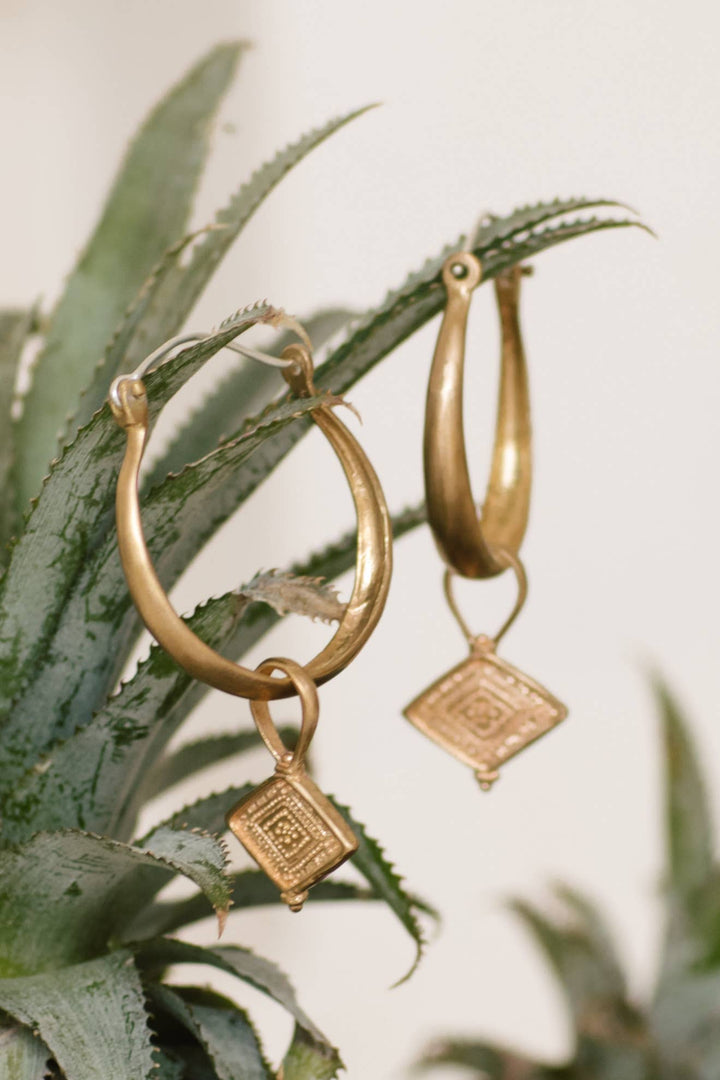Kya Hoops - Brass