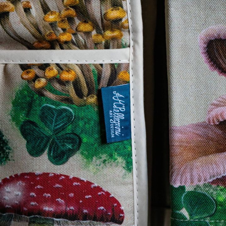 Woodland Shrooms - Double oven glove with mushroom print