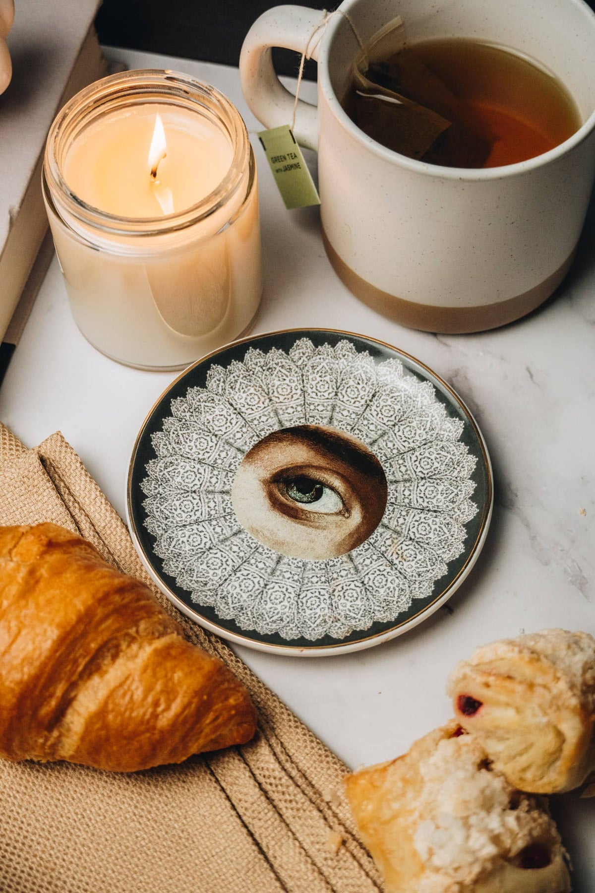 Secret Lover Male Round Ceramic Dish